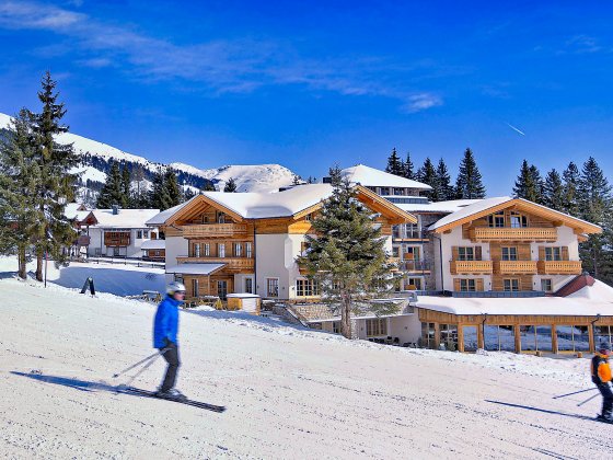 koenigsleiten hotel winter aussen.2490