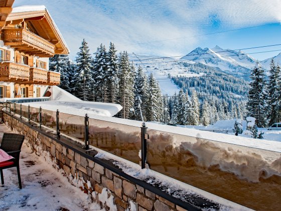 romantischer winterurlaub hotel restaurant aussen