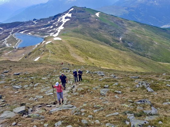 wanderurlaub koenigsleiten wandern gruppe