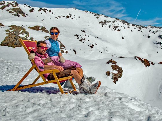 winter urlaub in den bergen paar gipfel